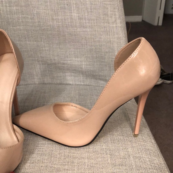 High heel pumps - Picture 2 of 2